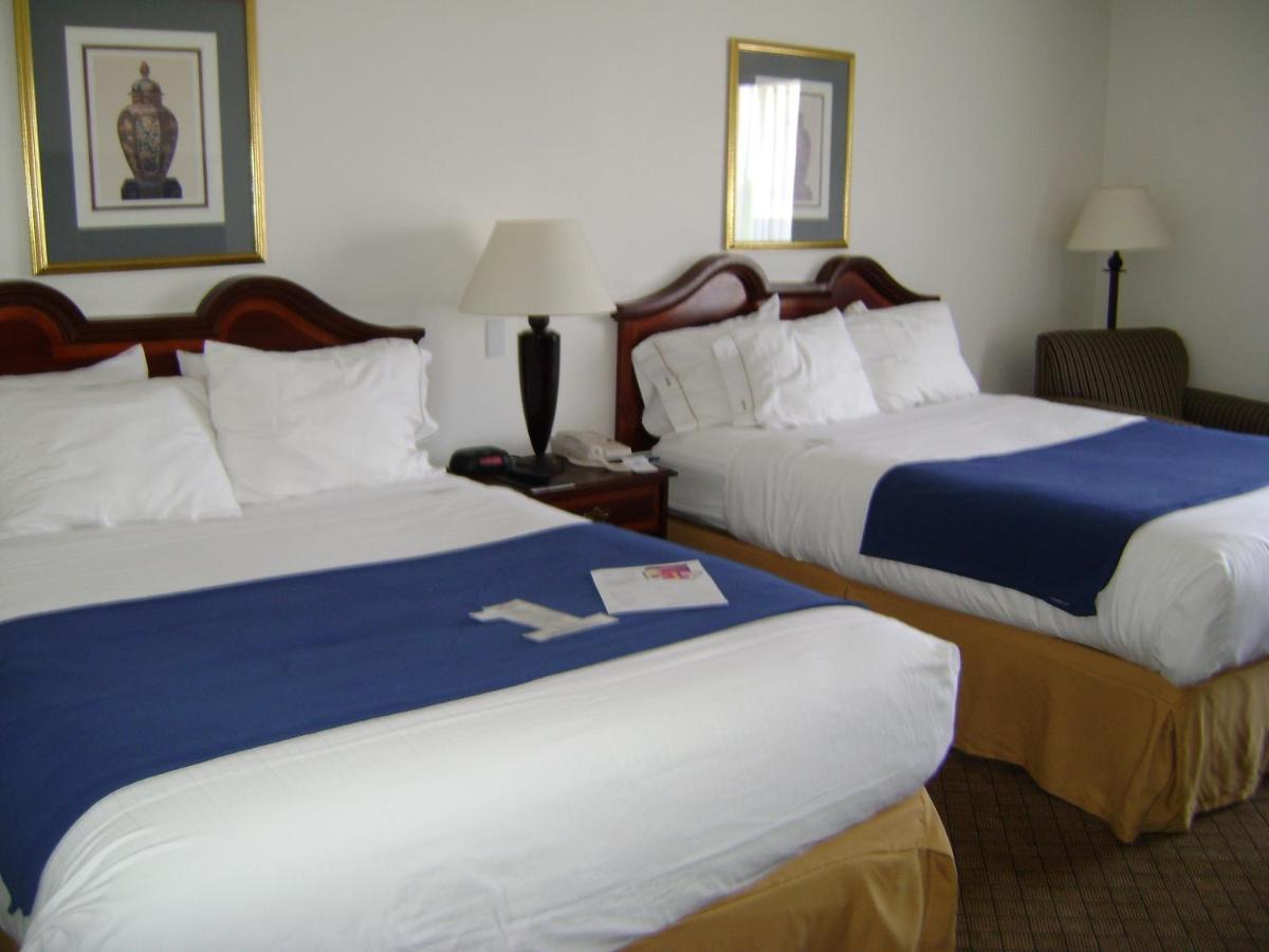 Holiday Inn Express & Suites Alliance By Ihg Екстер'єр фото