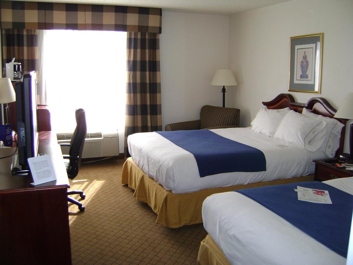 Holiday Inn Express & Suites Alliance By Ihg Екстер'єр фото