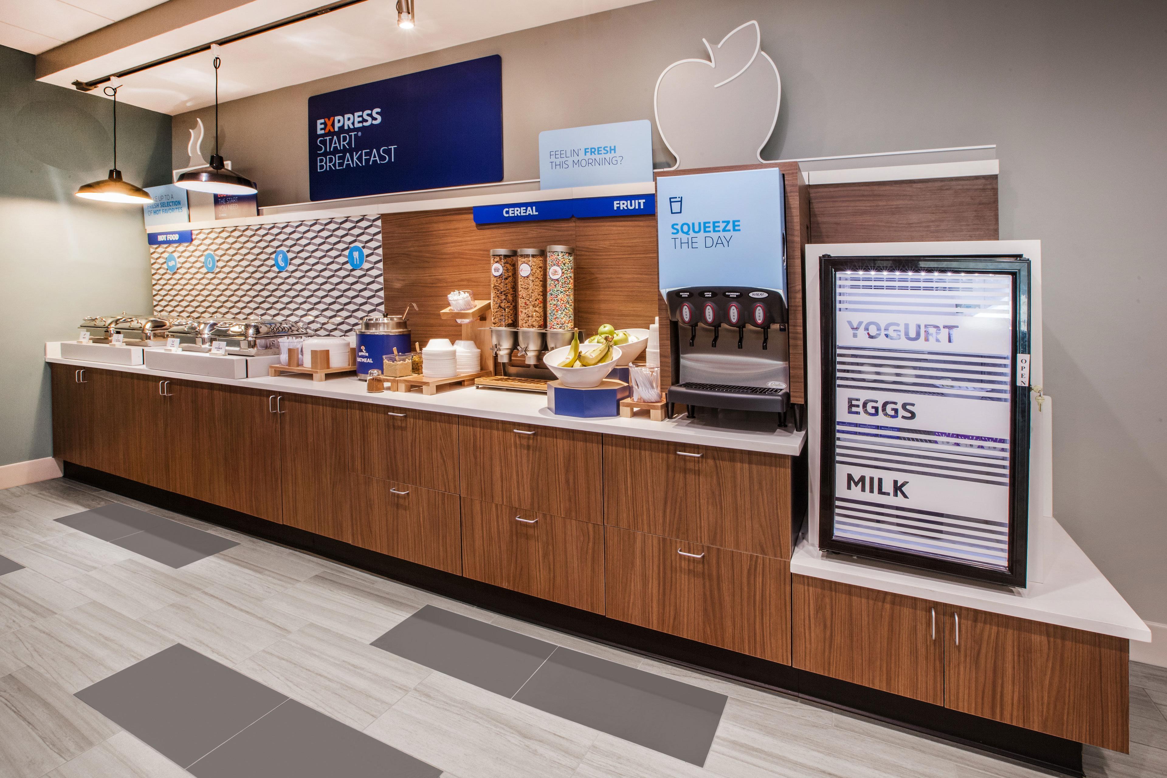 Holiday Inn Express & Suites Alliance By Ihg Екстер'єр фото