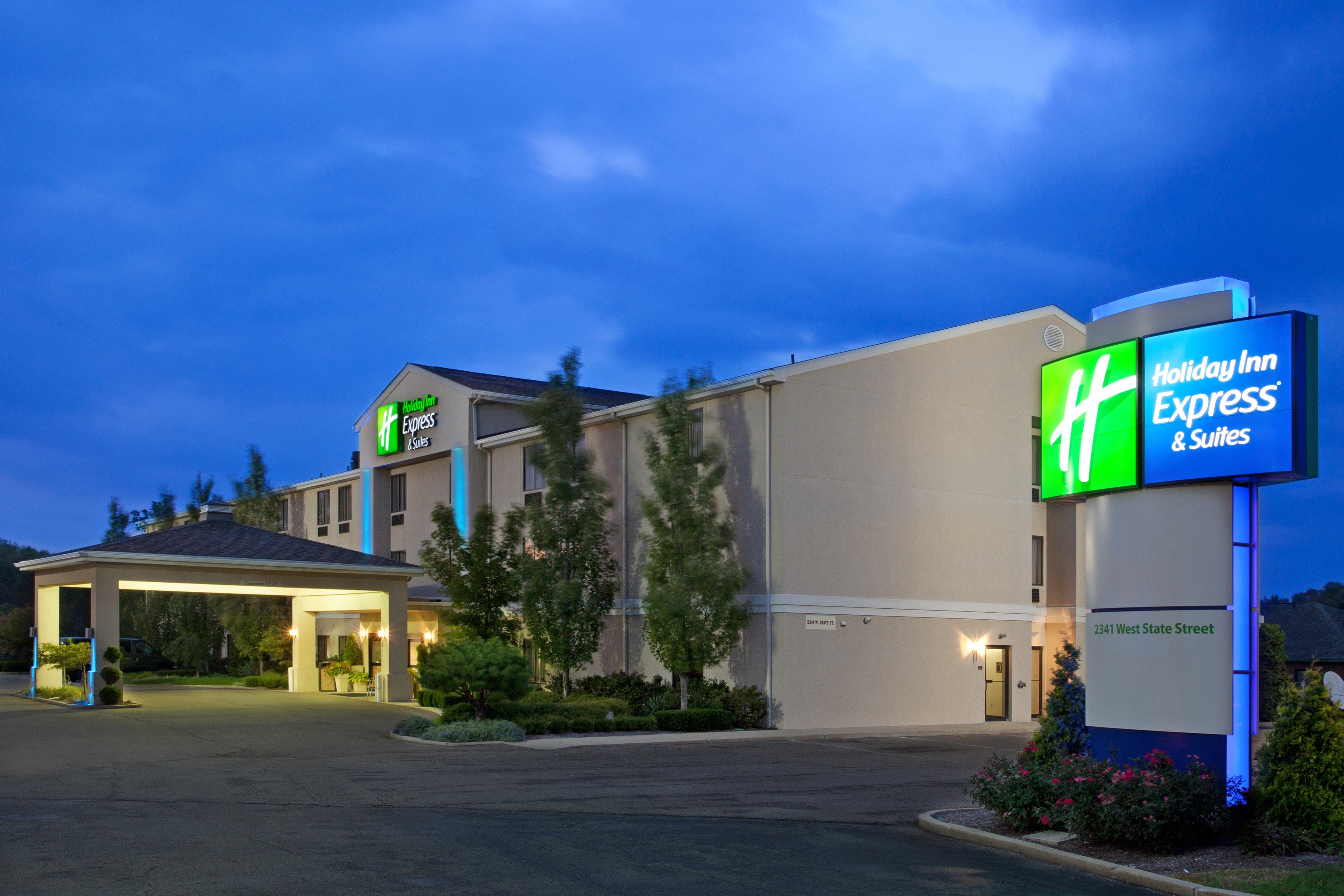 Holiday Inn Express & Suites Alliance By Ihg Екстер'єр фото