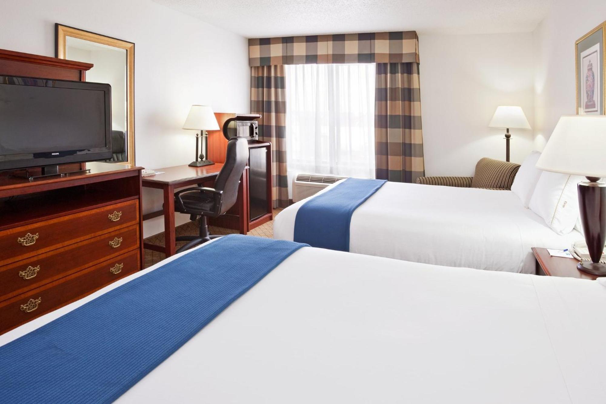Holiday Inn Express & Suites Alliance By Ihg Екстер'єр фото