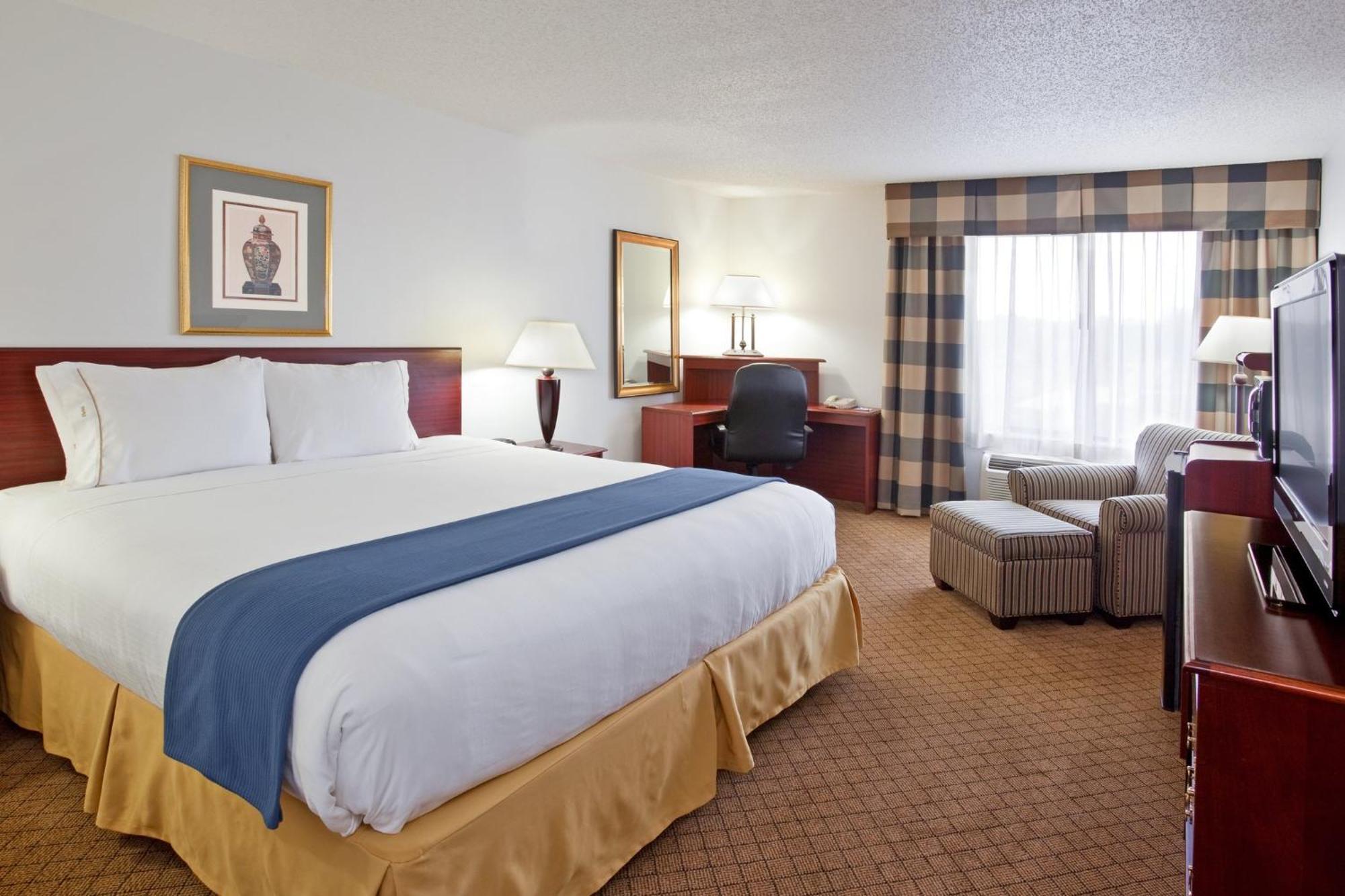 Holiday Inn Express & Suites Alliance By Ihg Екстер'єр фото