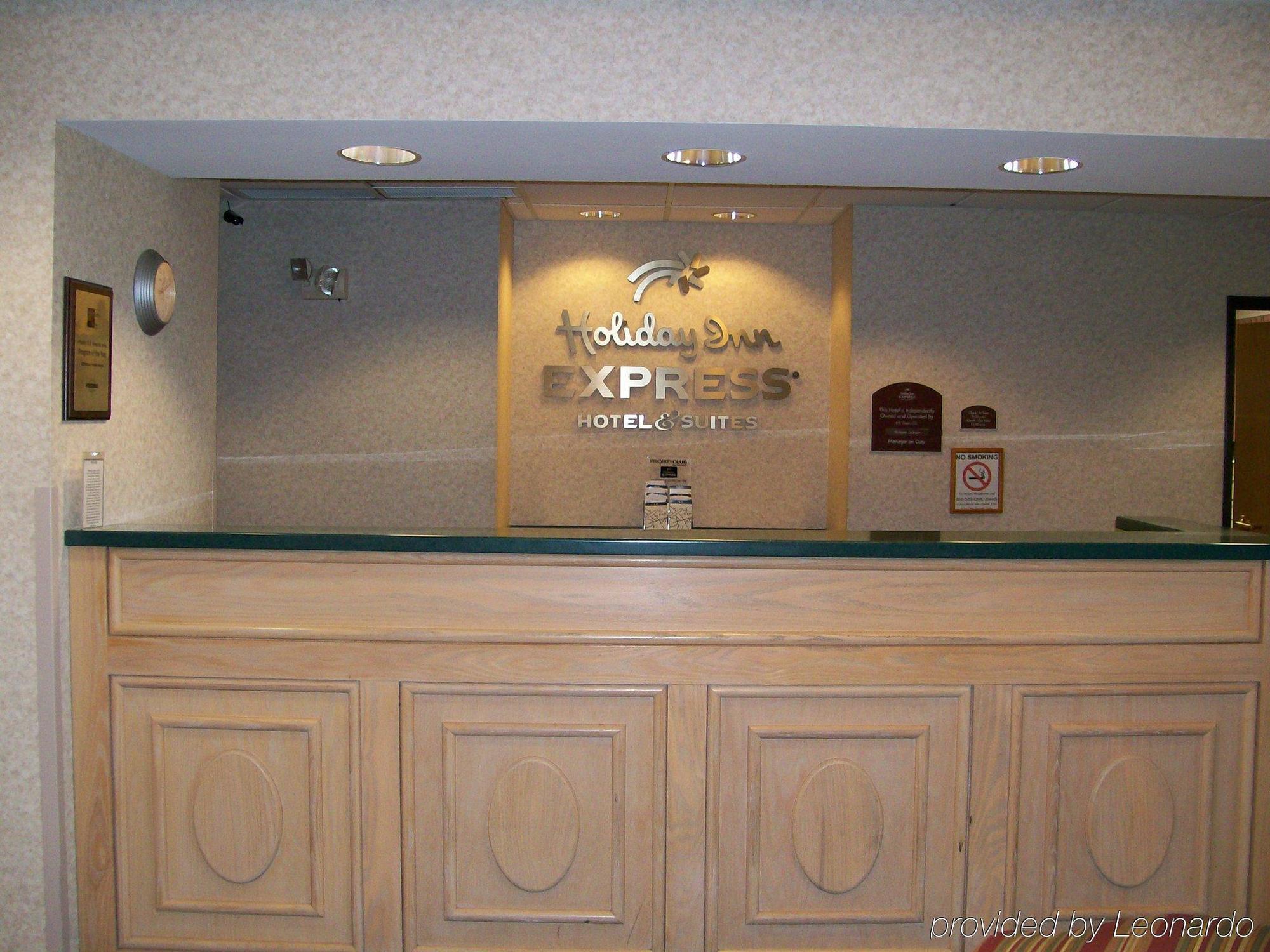 Holiday Inn Express & Suites Alliance By Ihg Екстер'єр фото