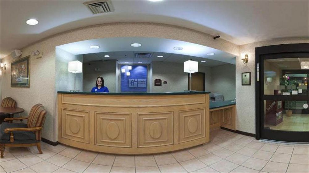 Holiday Inn Express & Suites Alliance By Ihg Екстер'єр фото